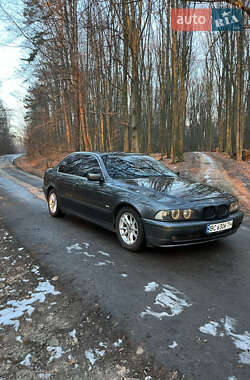 Седан BMW 5 Series 2003 в Львові