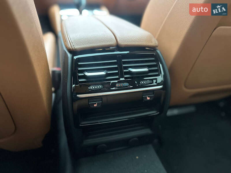 Седан BMW 5 Series 2017 в Львове