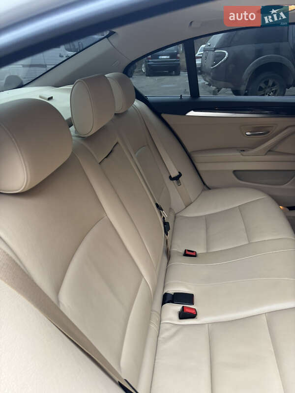 Седан BMW 5 Series 2014 в Харькове