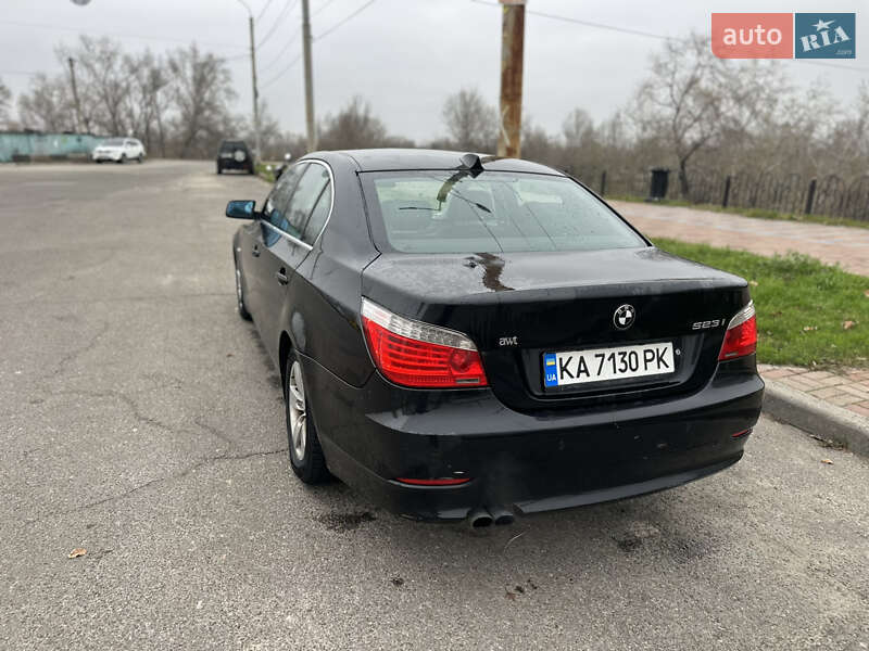 Седан BMW 5 Series 2007 в Киеве фото 5 Седан BMW 5 Series 2007 в Киеве