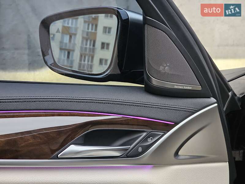 Седан BMW 5 Series 2019 в Киеве