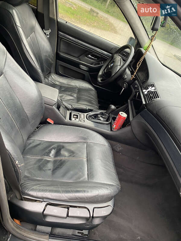 Универсал BMW 5 Series 1997 в Сходнице