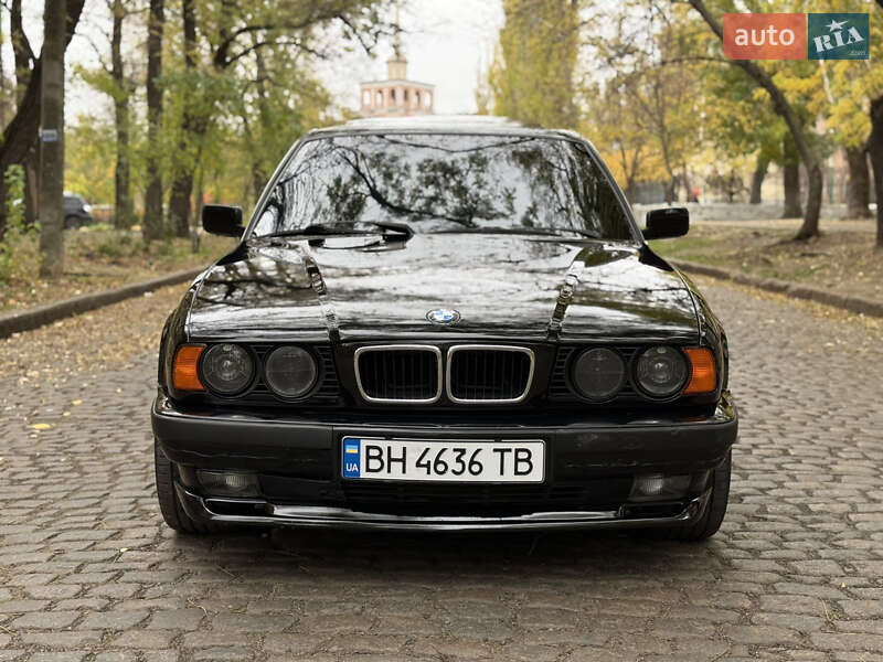 Седан BMW 5 Series 1990 в Николаеве