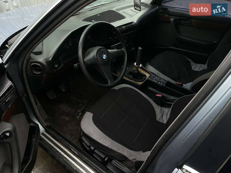 Седан BMW 5 Series 1988 в Киеве фото 7 Седан BMW 5 Series 1988 в Киеве