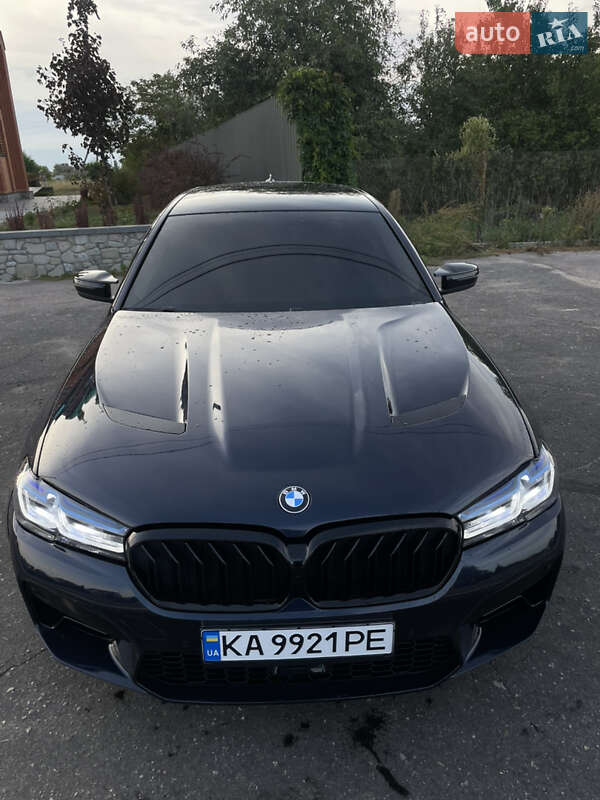 Универсал BMW 5 Series 2018 в Киеве фото 4 Универсал BMW 5 Series 2018 в Киеве