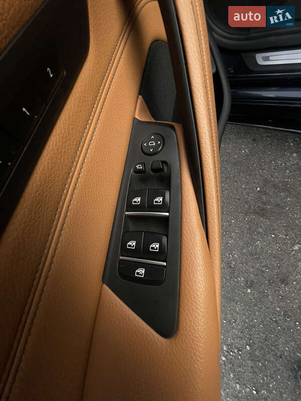 Универсал BMW 5 Series 2018 в Киеве фото 28 Универсал BMW 5 Series 2018 в Киеве