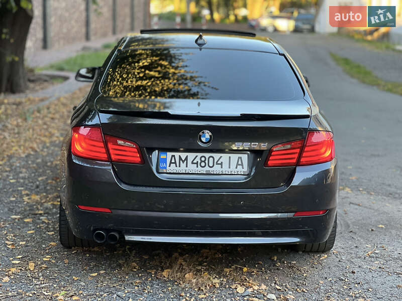 Седан BMW 5 Series 2013 в Киеве