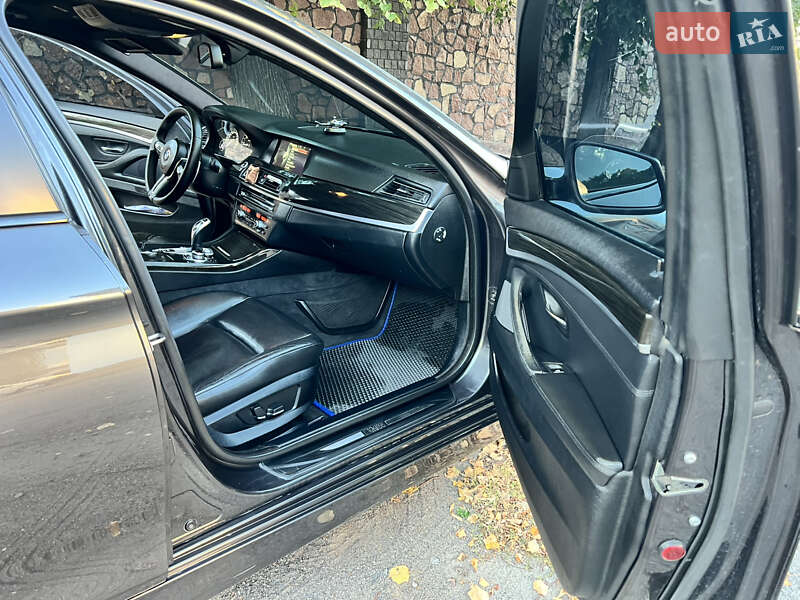 Седан BMW 5 Series 2013 в Киеве