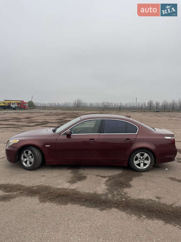 Седан BMW 5 Series 2005 в Кропивницком