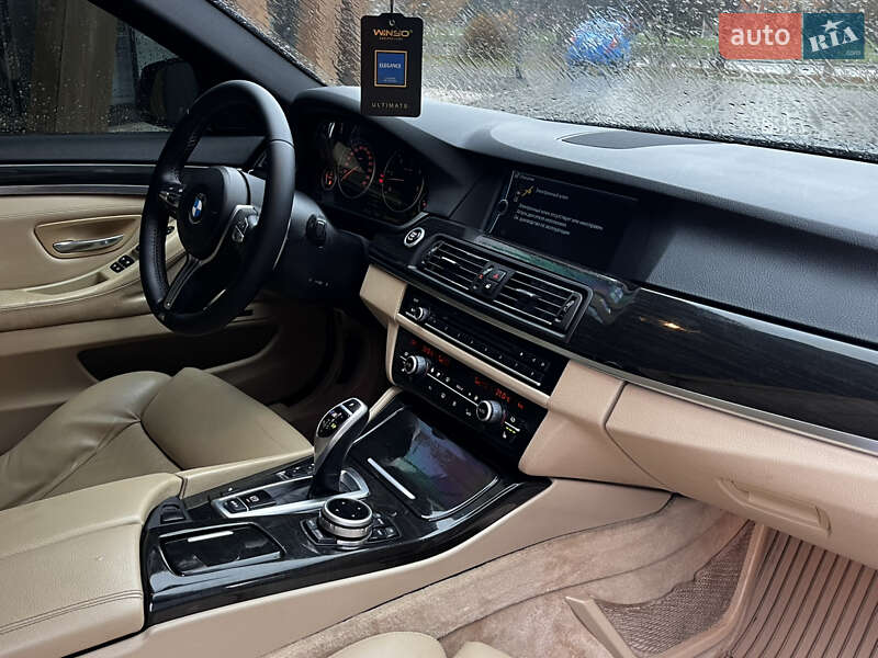 Седан BMW 5 Series 2011 в Луцке