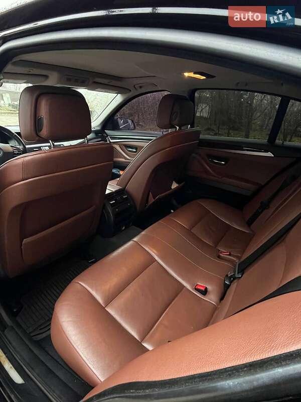 Седан BMW 5 Series 2013 в Хмельницком