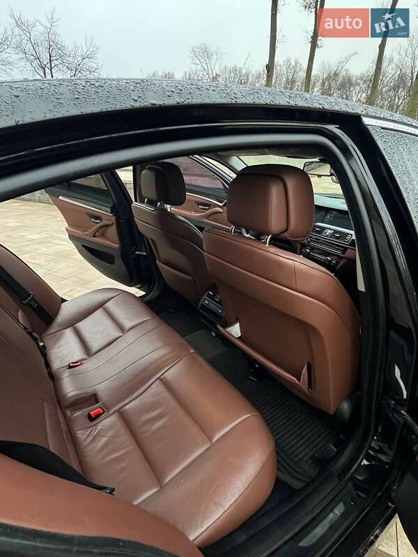 Седан BMW 5 Series 2013 в Хмельницком