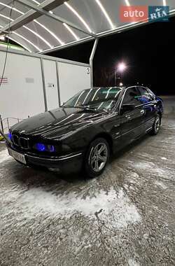 Седан BMW 5 Series 1996 в Скалаті