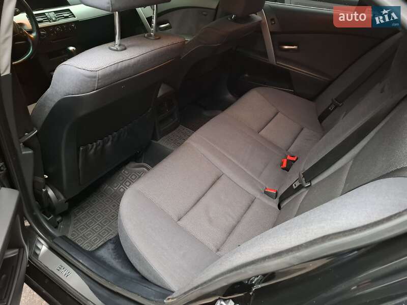 Седан BMW 5 Series 2004 в Києві