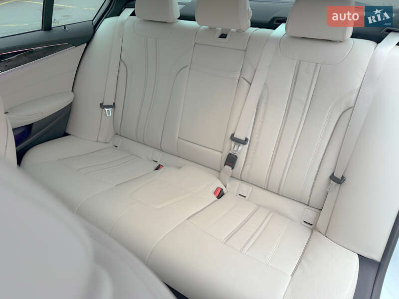 Седан BMW 5 Series 2019 в Києві