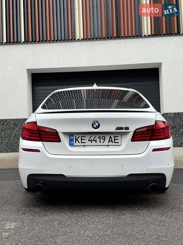 Седан BMW 5 Series 2012 в Дніпрі