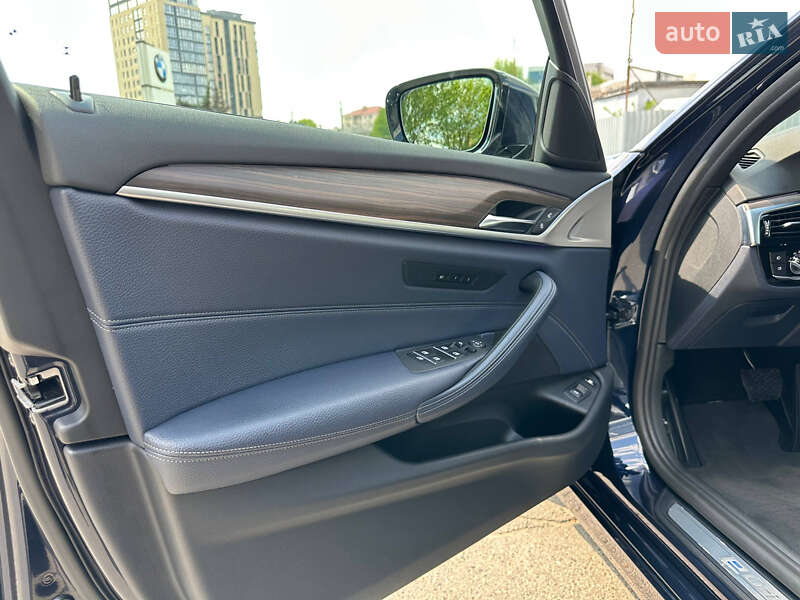 Седан BMW 5 Series 2017 в Харькове фото 15 Седан BMW 5 Series 2017 в Харькове