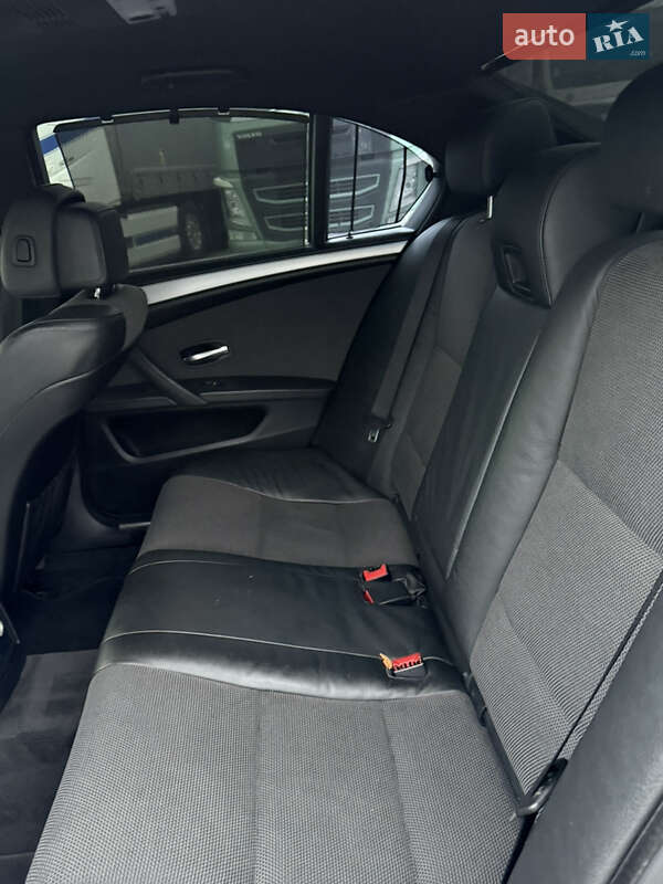 Седан BMW 5 Series 2008 в Ровно