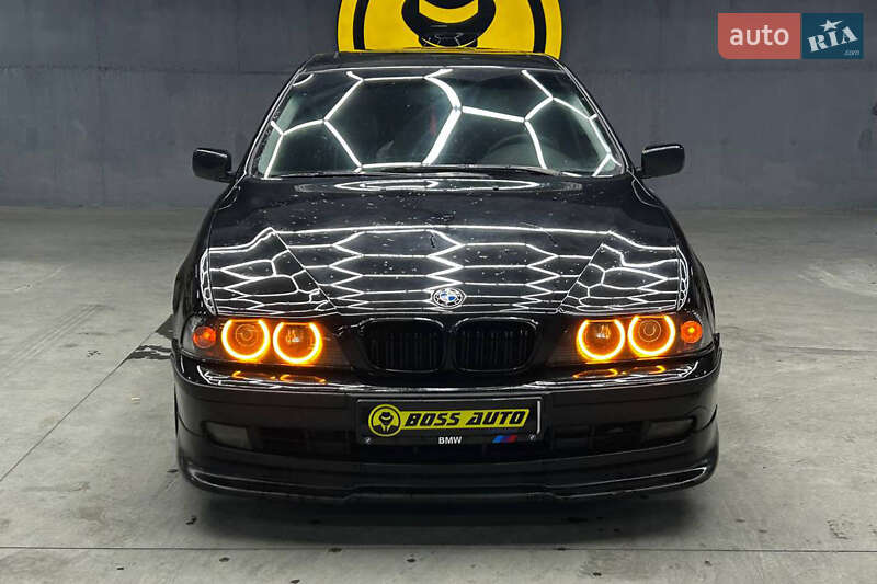 Седан BMW 5 Series 2002 в Чернівцях