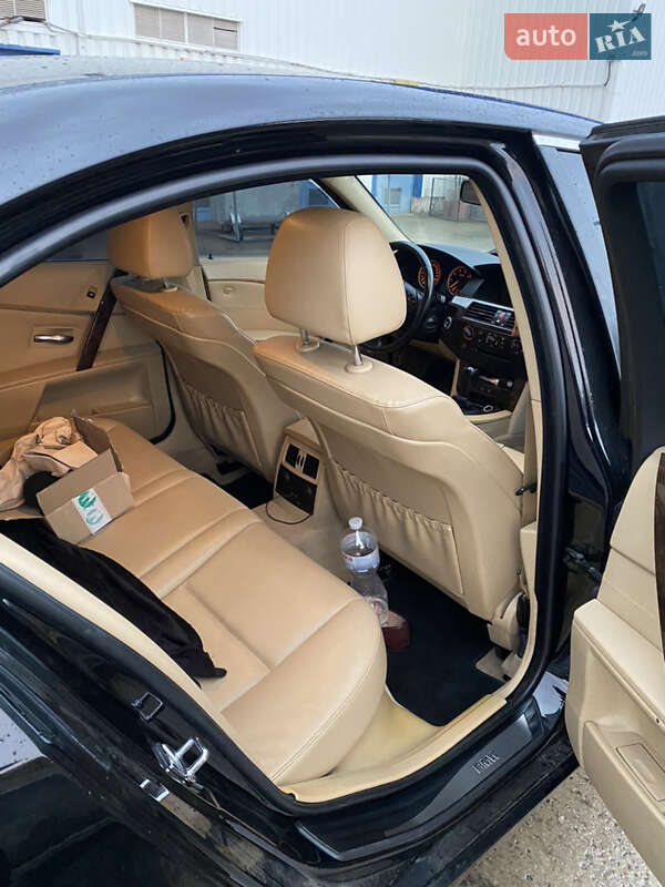 Седан BMW 5 Series 2006 в Львові