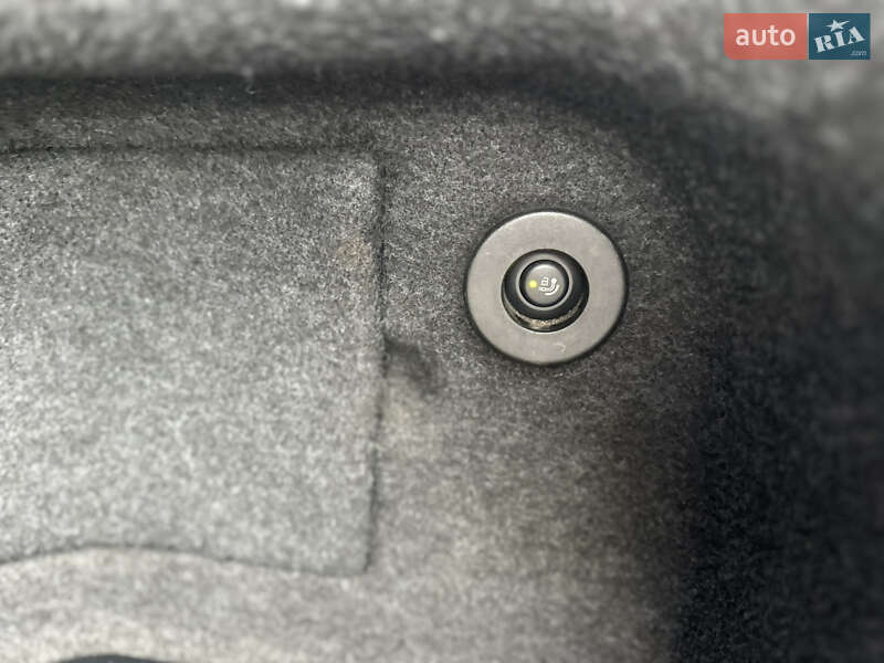 Седан BMW 5 Series 2013 в Рівному