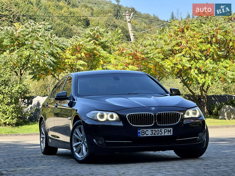Седан BMW 5 Series 2012 в Межгорье