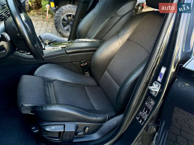 Седан BMW 5 Series 2012 в Межгорье