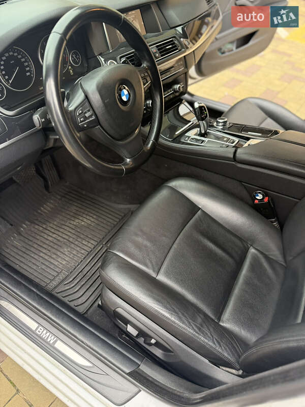 Седан BMW 5 Series 2016 в Кременчуці