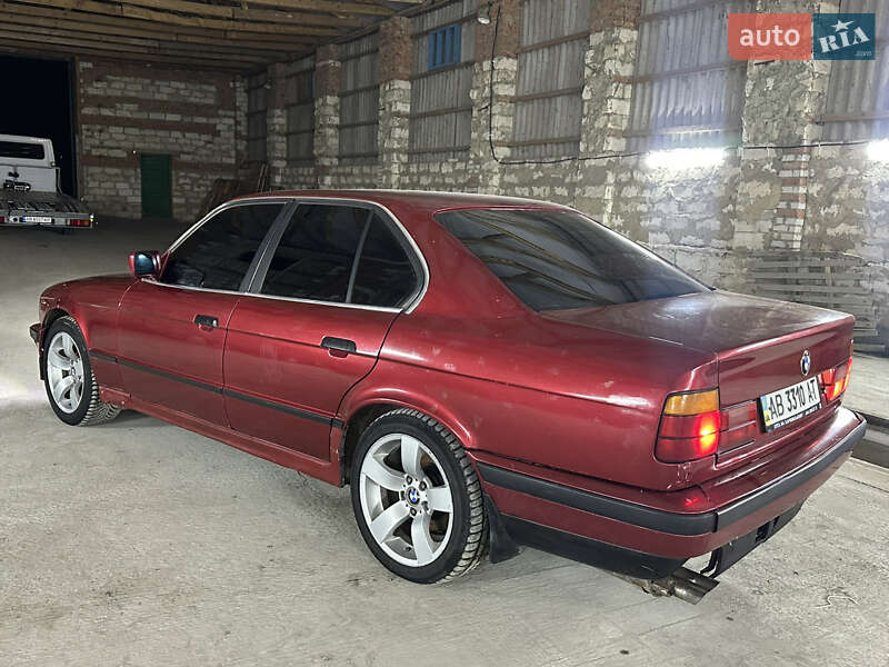 Седан BMW 5 Series 1991 в Тульчине