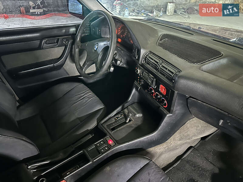 Седан BMW 5 Series 1991 в Тульчине