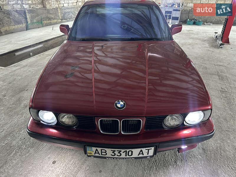 Седан BMW 5 Series 1991 в Тульчине