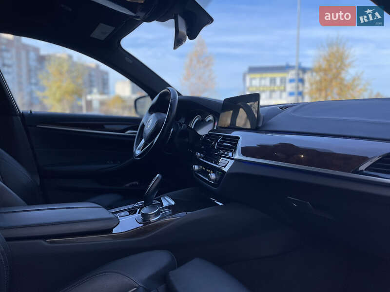 Седан BMW 5 Series 2017 в Хмельницком фото 28 Седан BMW 5 Series 2017 в Хмельницком
