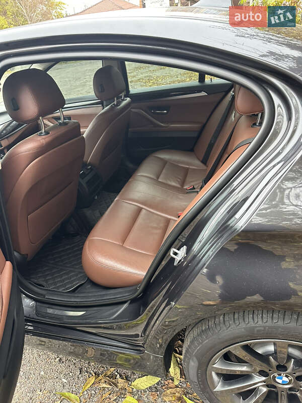 Седан BMW 5 Series 2013 в Дніпрі