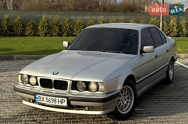 Седан BMW 5 Series 1989 в Виннице