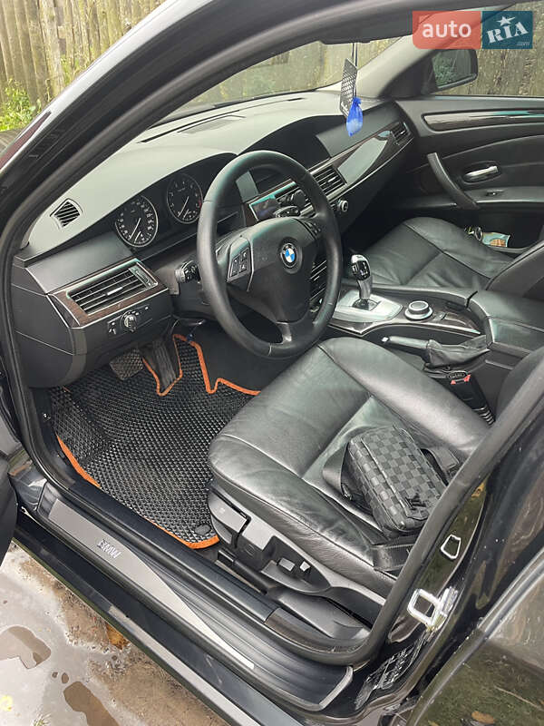 Седан BMW 5 Series 2007 в Чернигове