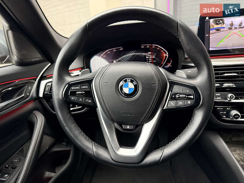 Седан BMW 5 Series 2022 в Киеве