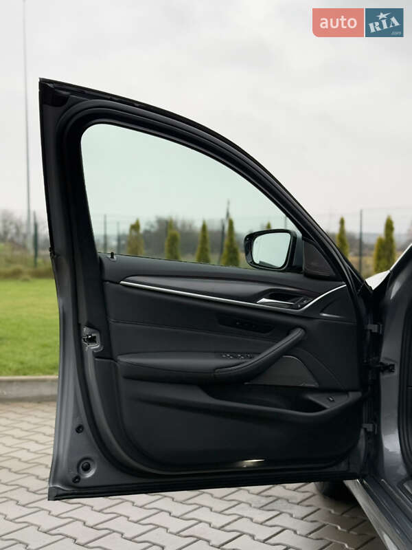 Седан BMW 5 Series 2022 в Луцке фото 71 Седан BMW 5 Series 2022 в Луцке