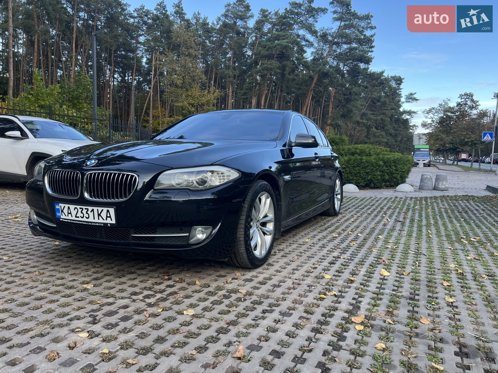 2012 BMW 5er - мініатюра 2