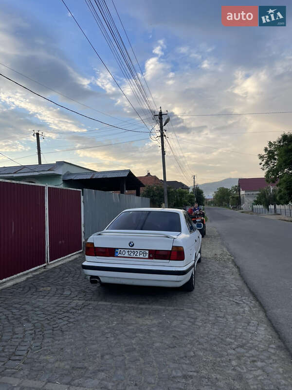 Седан BMW 5 Series 1991 в Іршаві фото 5 Седан BMW 5 Series 1991 в Іршаві