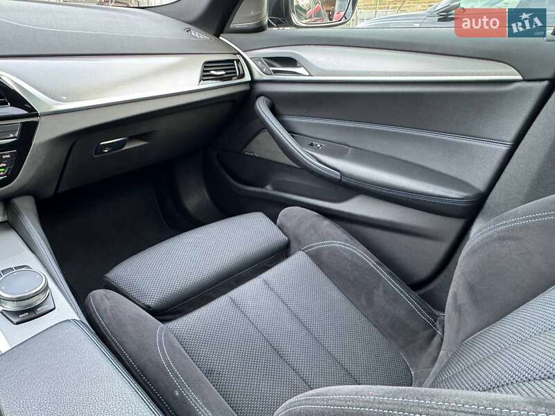 Седан BMW 5 Series 2017 в Черновцах фото 67 Седан BMW 5 Series 2017 в Черновцах