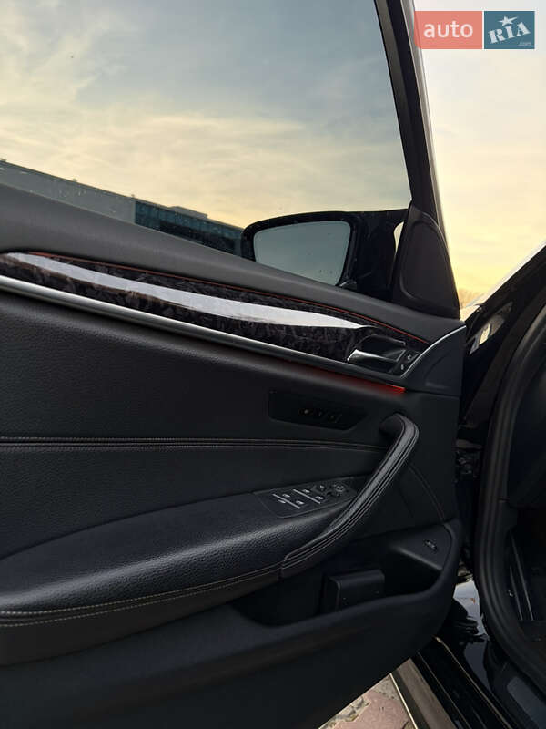 Седан BMW 5 Series 2017 в Одессе фото 18 Седан BMW 5 Series 2017 в Одессе