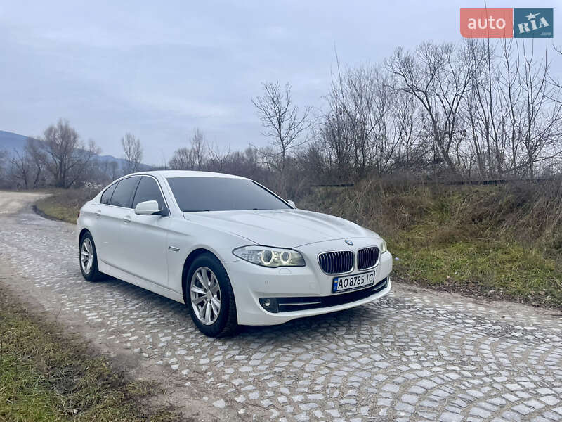 BMW 5 Series 2012 BMW 5 Series 2012