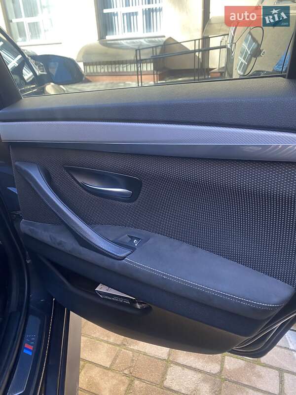 Седан BMW 5 Series 2014 в Ивано-Франковске