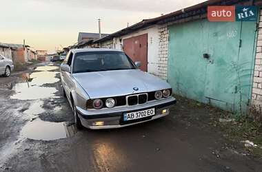 Седан BMW 5 Series 1990 в Хмельницькому