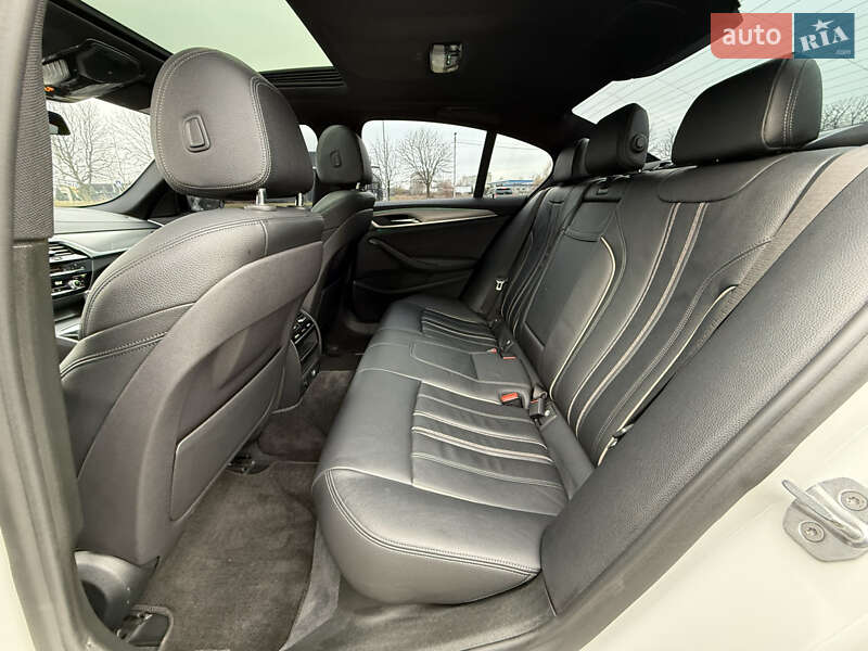 Седан BMW 5 Series 2018 в Ковеле