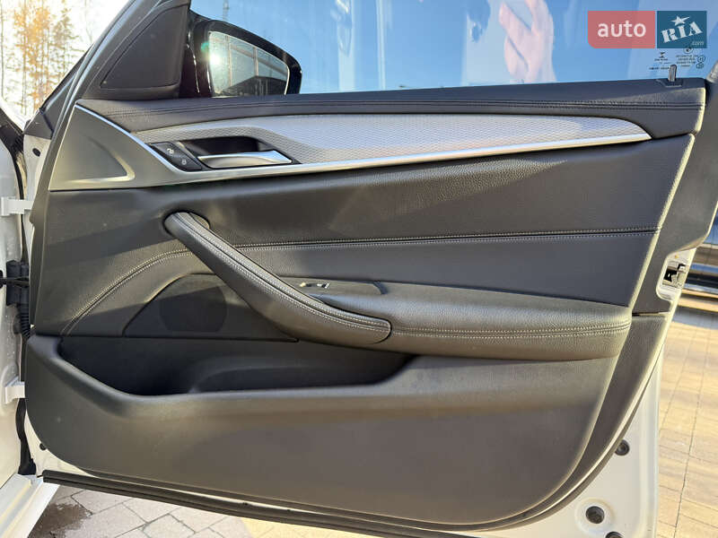 Седан BMW 5 Series 2018 в Ковеле