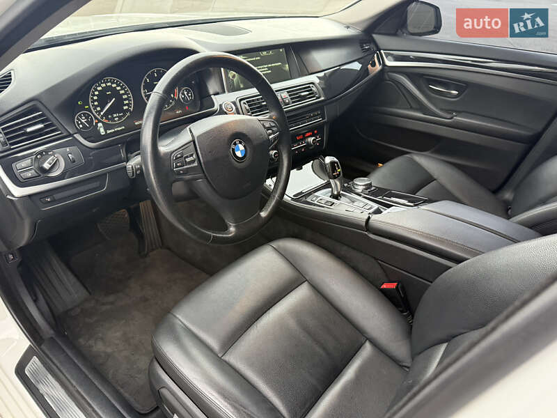 Седан BMW 5 Series 2016 в Кривом Роге