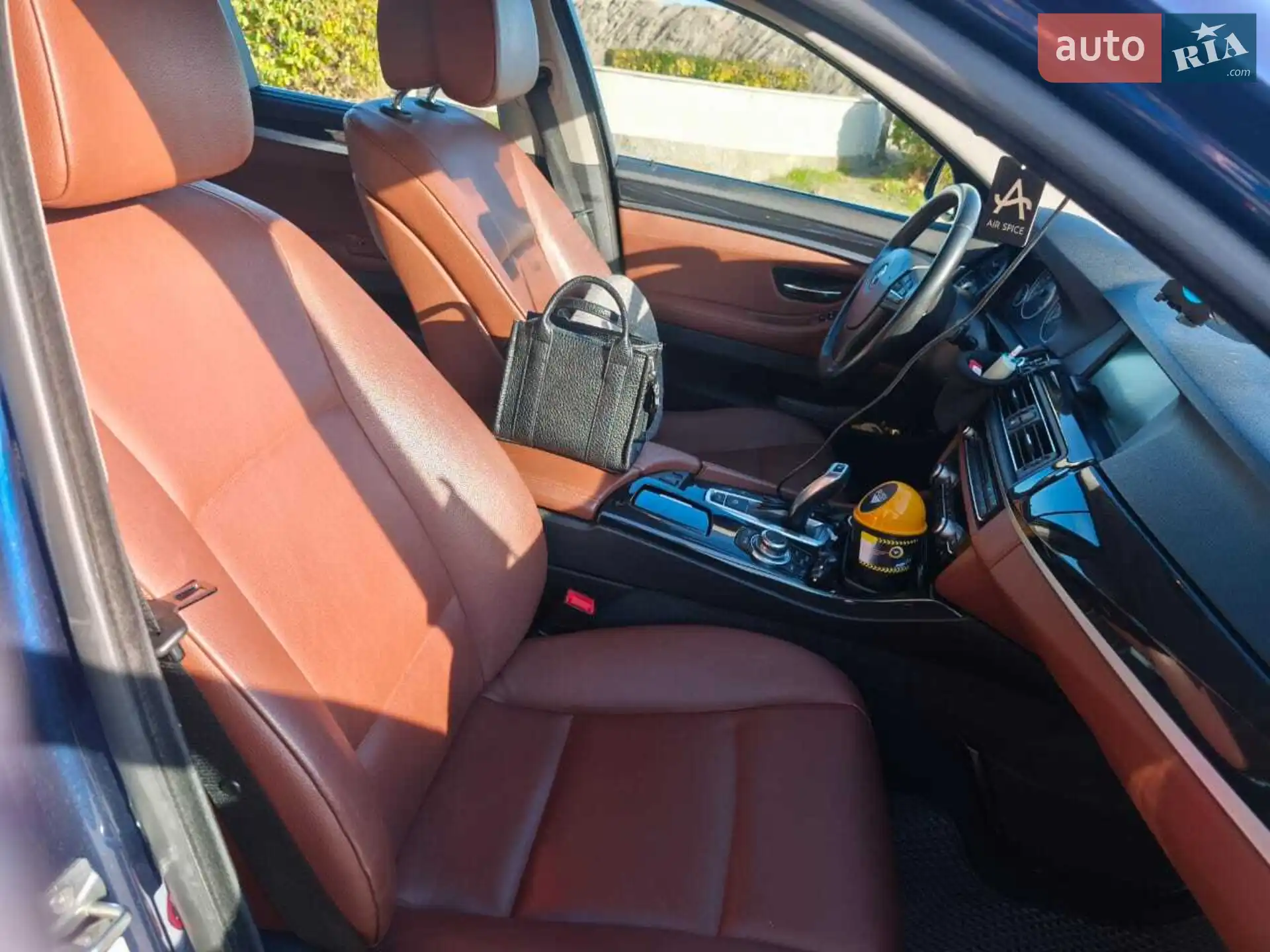 2012 BMW 5er - мініатюра 17