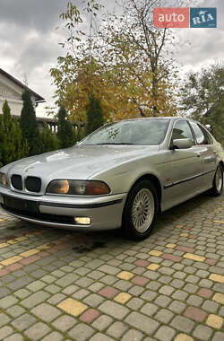 Седан BMW 5 Series 1998 в Жовкві
