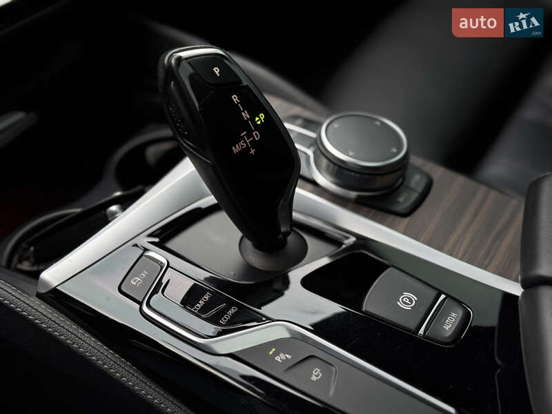 Седан BMW 5 Series 2017 в Івано-Франківську